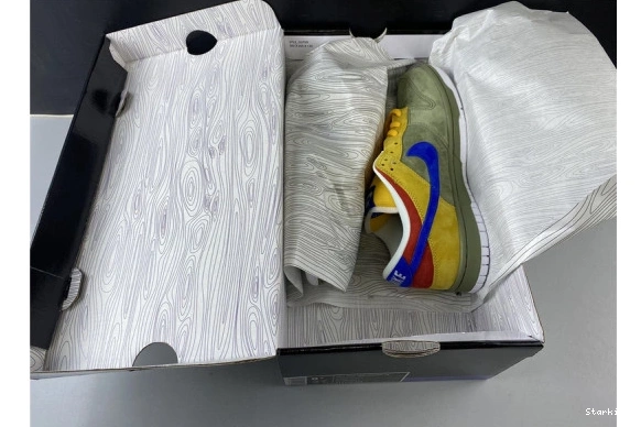 N 313170-341 Stuff Puff Nike SB Dunk Low 1219